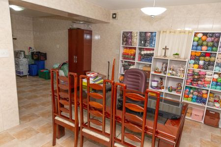 Casa à venda com 140m², 3 quartos e 2 vagas Casa à venda com 140m², 3 quartos e 2 vagasEspaço Gourmet