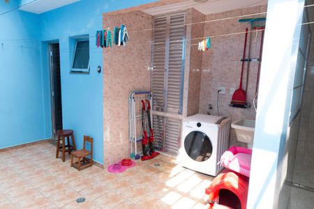 Casa à venda com 140m², 3 quartos e 2 vagas Casa à venda com 140m², 3 quartos e 2 vagasÁrea de Serviço