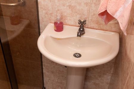 Casa à venda com 140m², 3 quartos e 2 vagas Casa à venda com 140m², 3 quartos e 2 vagasBanheiro Social 2