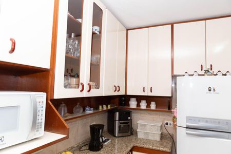 Casa à venda com 140m², 3 quartos e 2 vagas Casa à venda com 140m², 3 quartos e 2 vagasCozinha