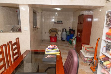 Casa à venda com 140m², 3 quartos e 2 vagas Casa à venda com 140m², 3 quartos e 2 vagasEspaço Gourmet