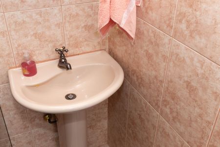 Casa à venda com 140m², 3 quartos e 2 vagas Casa à venda com 140m², 3 quartos e 2 vagasBanheiro Social 2