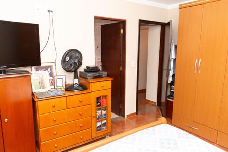 Casa à venda com 140m², 3 quartos e 2 vagas Casa à venda com 140m², 3 quartos e 2 vagasSuite