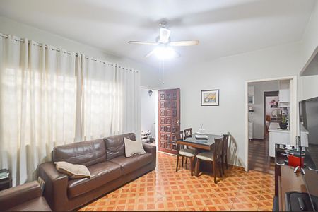 Casa à venda com 134m², 2 quartos e 2 vagas Casa à venda com 134m², 2 quartos e 2 vagasSala