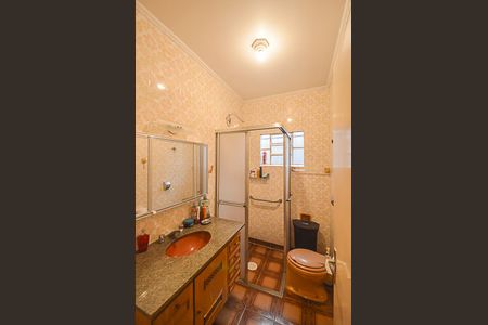 Casa à venda com 134m², 2 quartos e 2 vagas Casa à venda com 134m², 2 quartos e 2 vagasBanheiro