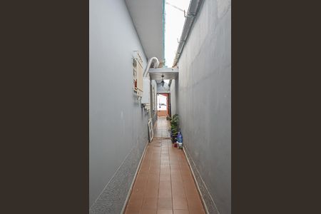 Casa à venda com 134m², 2 quartos e 2 vagas Casa à venda com 134m², 2 quartos e 2 vagasCorredor