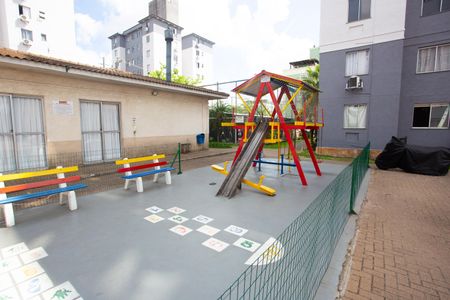 Apartamento para alugar com 44m², 2 quartos e 1 vaga Apartamento para alugar com 44m², 2 quartos e 1 vagaÁrea comum - Playground