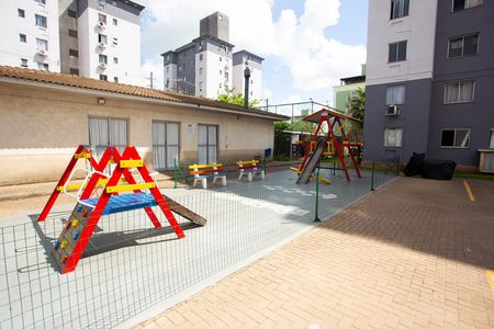 Apartamento para alugar com 44m², 2 quartos e 1 vaga Apartamento para alugar com 44m², 2 quartos e 1 vagaÁrea comum - Playground
