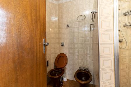 Casa à venda com 170m², 4 quartos e 2 vagas Casa à venda com 170m², 4 quartos e 2 vagasBanheiro 1