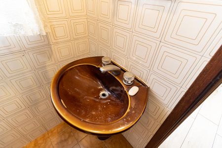 Casa à venda com 170m², 4 quartos e 2 vagas Casa à venda com 170m², 4 quartos e 2 vagasBanheiro 1