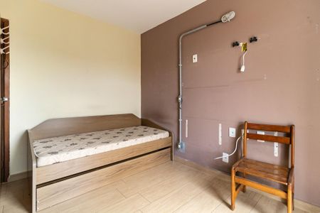 Casa à venda com 170m², 4 quartos e 2 vagas Casa à venda com 170m², 4 quartos e 2 vagasQuarto 1