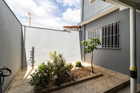Casa à venda com 170m², 4 quartos e 2 vagas Casa à venda com 170m², 4 quartos e 2 vagasJardim