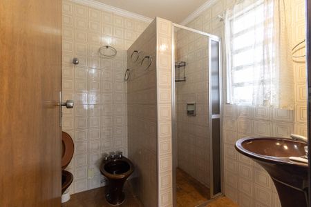 Casa à venda com 170m², 4 quartos e 2 vagas Casa à venda com 170m², 4 quartos e 2 vagasBanheiro 1