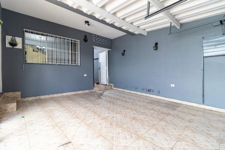 Casa à venda com 170m², 4 quartos e 2 vagas Casa à venda com 170m², 4 quartos e 2 vagasGaragem