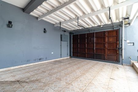Casa à venda com 170m², 4 quartos e 2 vagas Casa à venda com 170m², 4 quartos e 2 vagasGaragem