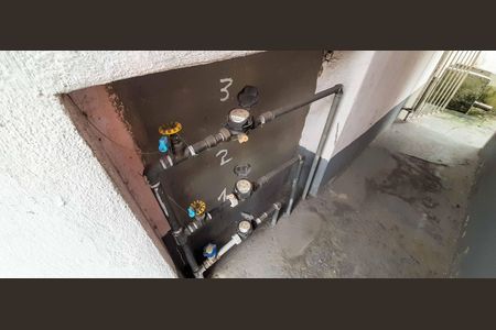 Casa à venda com 150m², 5 quartos e 1 vaga Casa à venda com 150m², 5 quartos e 1 vagaRegistros Separados