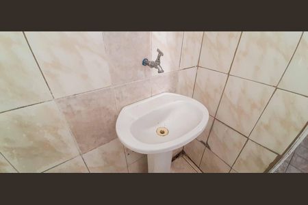 Casa à venda com 150m², 5 quartos e 1 vaga Casa à venda com 150m², 5 quartos e 1 vagaCasa 1 - Banheiro