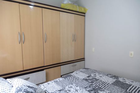 Casa à venda com 220m², 5 quartos e sem vaga Casa à venda com 220m², 5 quartos e sem vagaQuarto 2 Casa 1