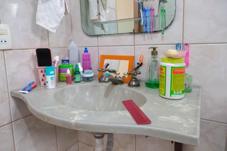 Casa à venda com 220m², 5 quartos e sem vaga Casa à venda com 220m², 5 quartos e sem vagaBanheiro do Quarto 1 Suíte Casa 2