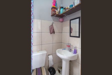 Casa à venda com 220m², 5 quartos e sem vaga Casa à venda com 220m², 5 quartos e sem vagaBanheiro Casa 3