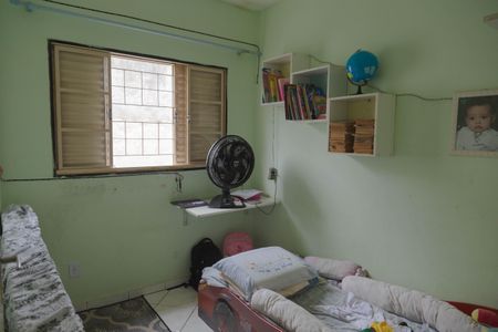 Casa à venda com 220m², 5 quartos e sem vaga Casa à venda com 220m², 5 quartos e sem vagaQuarto 2 Casa 2