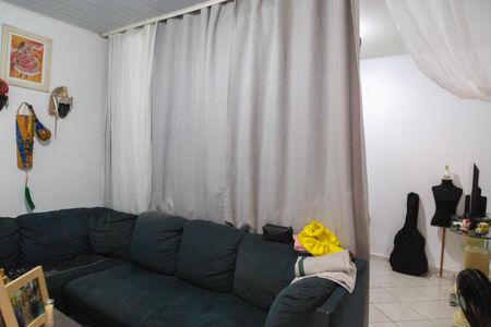 Casa à venda com 220m², 5 quartos e sem vaga Casa à venda com 220m², 5 quartos e sem vagaSala Casa 3