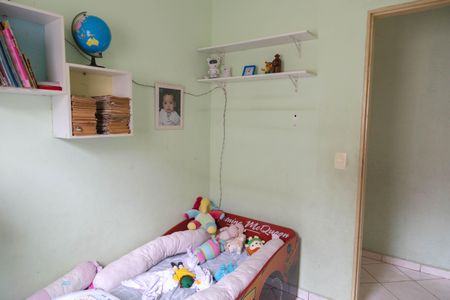 Casa à venda com 220m², 5 quartos e sem vaga Casa à venda com 220m², 5 quartos e sem vagaQuarto 2 Casa 2