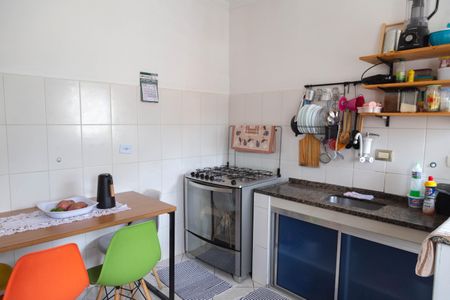 Casa à venda com 220m², 5 quartos e sem vaga Casa à venda com 220m², 5 quartos e sem vagaCozinha Casa 1