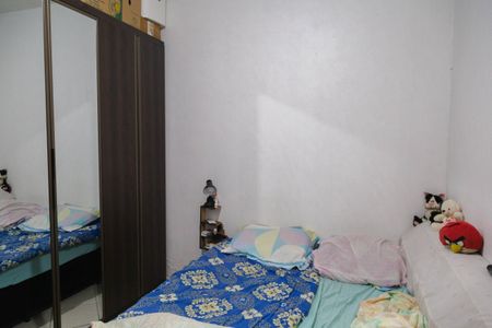 Casa à venda com 220m², 5 quartos e sem vaga Casa à venda com 220m², 5 quartos e sem vagaQuarto Casa 3