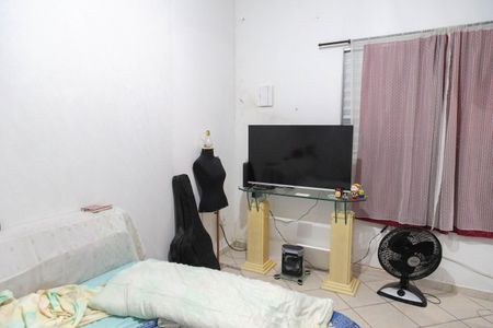 Casa à venda com 220m², 5 quartos e sem vaga Casa à venda com 220m², 5 quartos e sem vagaQuarto Casa 3