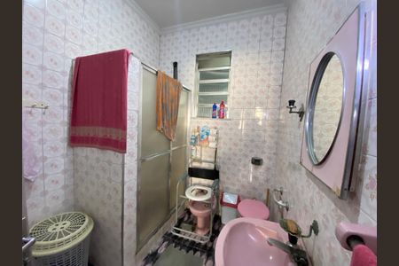 Casa à venda com 100m², 2 quartos e 1 vaga Casa à venda com 100m², 2 quartos e 1 vagaBanheiro