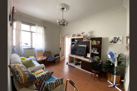 Casa à venda com 100m², 2 quartos e 1 vaga Casa à venda com 100m², 2 quartos e 1 vagaSala