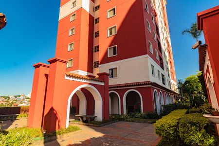Apartamento para alugar com 65m², 2 quartos e 1 vaga Apartamento para alugar com 65m², 2 quartos e 1 vagaFachada