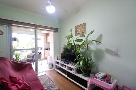 Apartamento à venda com 67m², 2 quartos e 1 vaga Apartamento à venda com 67m², 2 quartos e 1 vagaSala