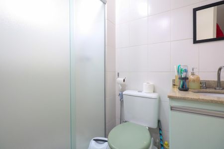 Apartamento à venda com 67m², 2 quartos e 1 vaga Apartamento à venda com 67m², 2 quartos e 1 vagaBanheiro da Suíte