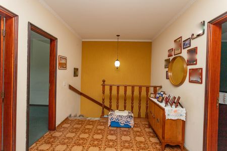 Casa à venda com 133m², 3 quartos e 2 vagas Casa à venda com 133m², 3 quartos e 2 vagasHall dos quartos