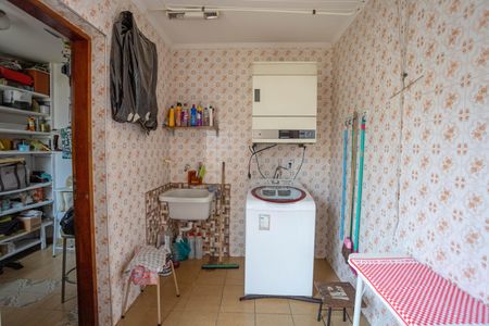 Casa à venda com 133m², 3 quartos e 2 vagas Casa à venda com 133m², 3 quartos e 2 vagasÁrea de serviço