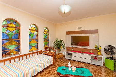 Casa à venda com 133m², 3 quartos e 2 vagas Casa à venda com 133m², 3 quartos e 2 vagasSala