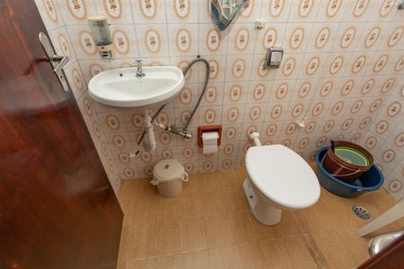 Casa à venda com 133m², 3 quartos e 2 vagas Casa à venda com 133m², 3 quartos e 2 vagasBanheiro de serviço