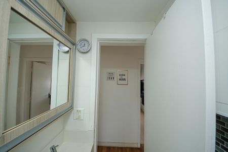 Apartamento à venda com 75m², 3 quartos e 1 vaga Apartamento à venda com 75m², 3 quartos e 1 vagaBanheiro