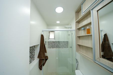 Apartamento à venda com 75m², 3 quartos e 1 vaga Apartamento à venda com 75m², 3 quartos e 1 vagaBanheiro