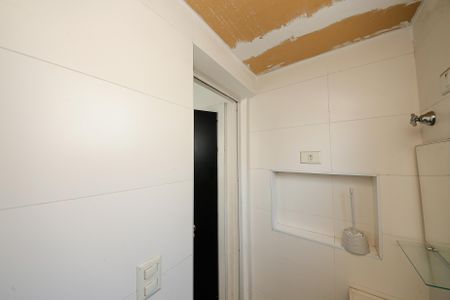 Apartamento à venda com 75m², 3 quartos e 1 vaga Apartamento à venda com 75m², 3 quartos e 1 vagaBanheiro Serviço
