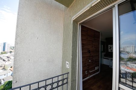 Apartamento à venda com 75m², 3 quartos e 1 vaga Apartamento à venda com 75m², 3 quartos e 1 vagaVaranda da Sala