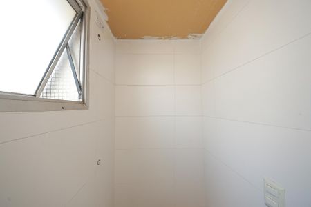 Apartamento à venda com 75m², 3 quartos e 1 vaga Apartamento à venda com 75m², 3 quartos e 1 vagaBanheiro Serviço