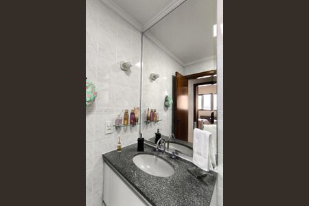 Apartamento à venda com 92m², 3 quartos e 2 vagas Apartamento à venda com 92m², 3 quartos e 2 vagasBanheiro 2