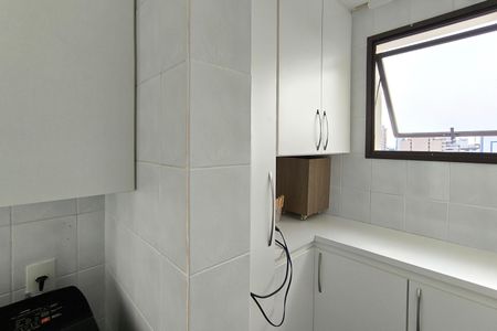 Apartamento à venda com 92m², 3 quartos e 2 vagas Apartamento à venda com 92m², 3 quartos e 2 vagasÁrea de Serviço