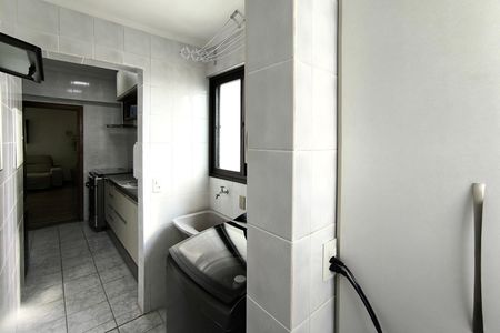 Apartamento à venda com 92m², 3 quartos e 2 vagas Apartamento à venda com 92m², 3 quartos e 2 vagasÁrea de Serviço