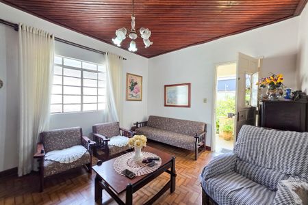 Casa para alugar com 180m², 1 quarto e 3 vagas Casa para alugar com 180m², 1 quarto e 3 vagasSala