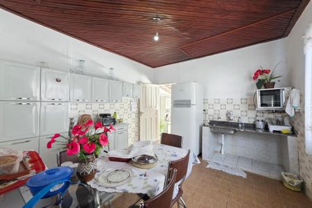 Casa para alugar com 180m², 1 quarto e 3 vagas Casa para alugar com 180m², 1 quarto e 3 vagasCozinha / Lavanderia