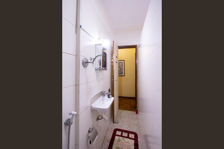 Apartamento à venda com 130m², 3 quartos e 1 vaga Apartamento à venda com 130m², 3 quartos e 1 vagaBanheiro Social